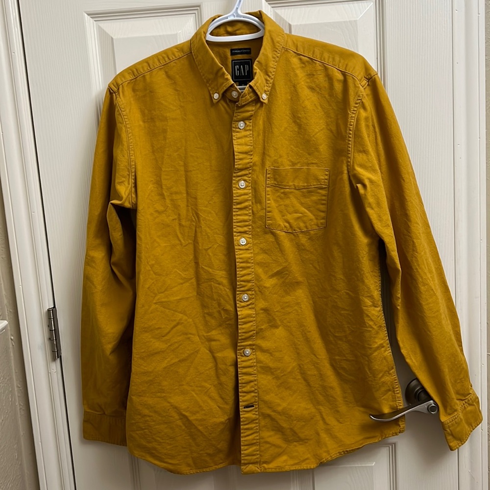 Gap men’s shirt